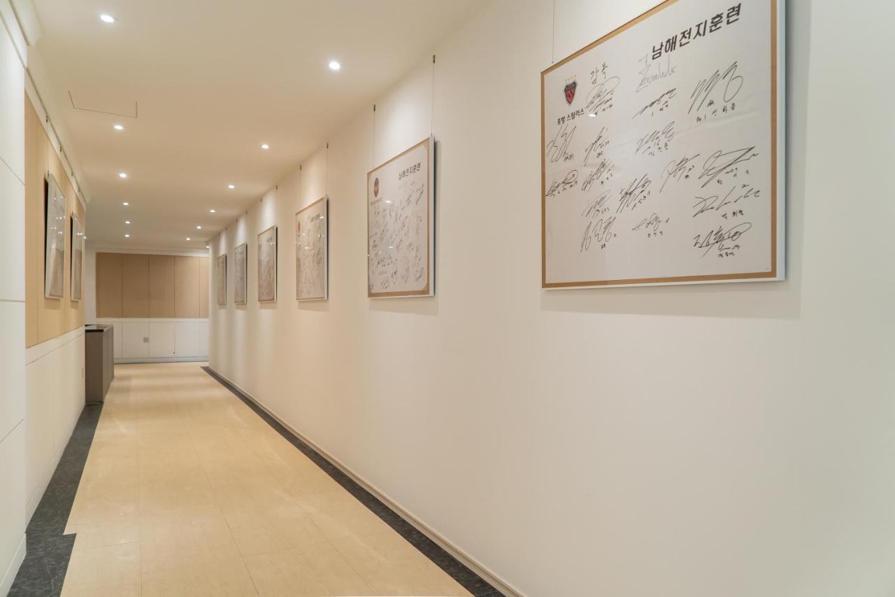 Namhae Sports Park Hotel Esterno foto
