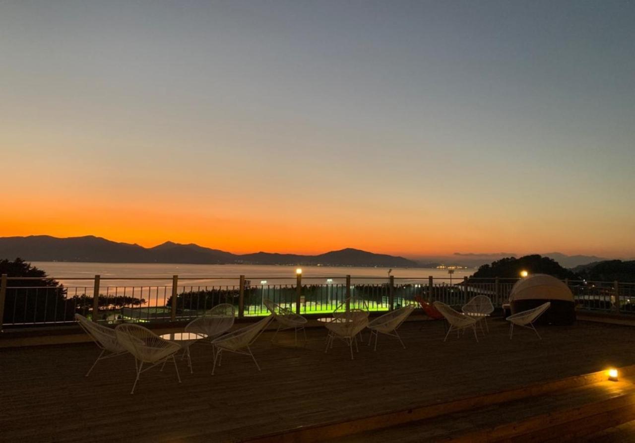 Namhae Sports Park Hotel Esterno foto