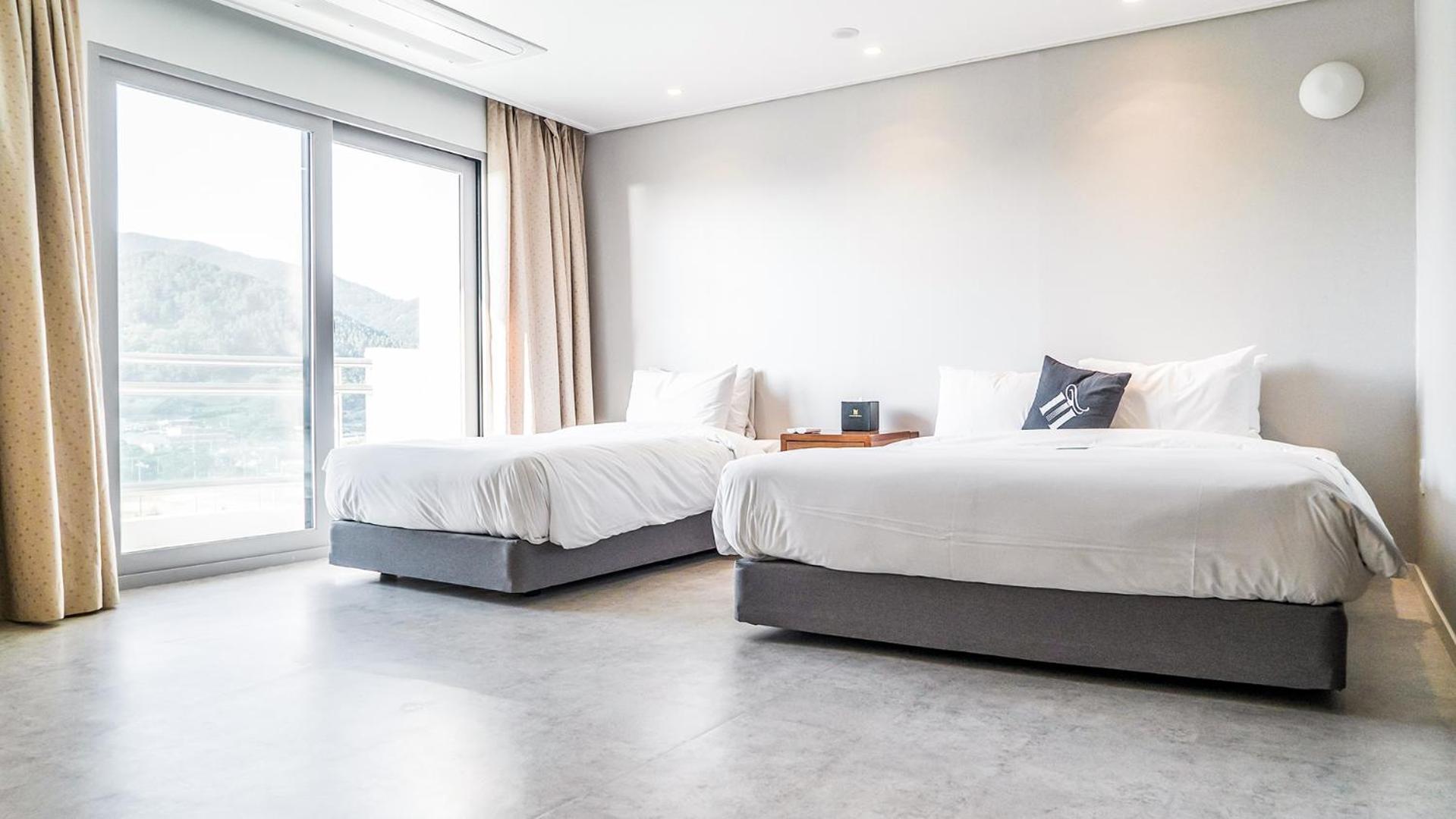 Namhae Sports Park Hotel Esterno foto